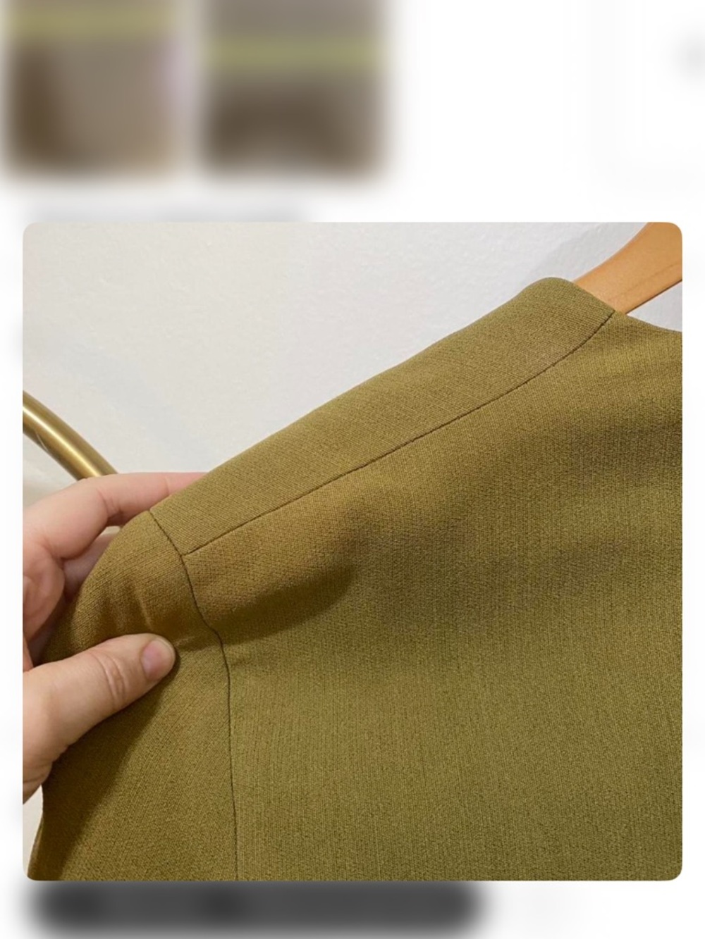 Gorgeous Giorgio Armani Olive Green Vintage Blazer - Picture 7 of 7